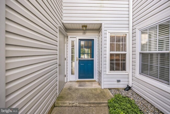 Building Photo - 905 Rabbit Run Rd