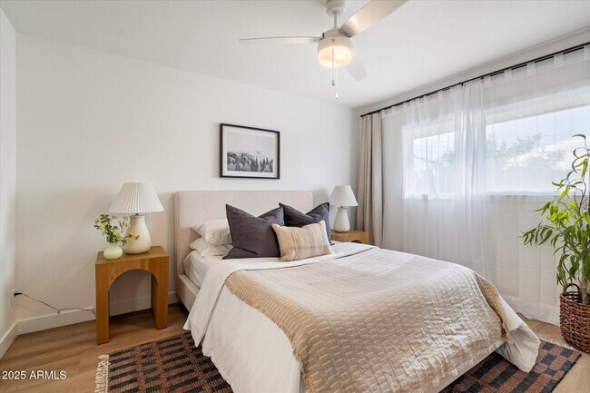 Building Photo - 8447 E Montebello Ave