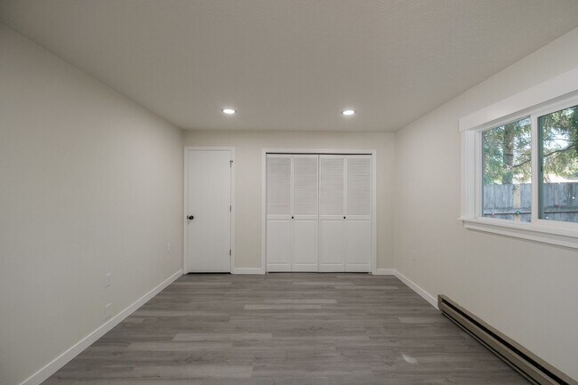 Building Photo - 1247 Clark Mill Rd