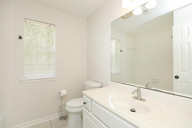 Building Photo - 25215 Aughton Dr