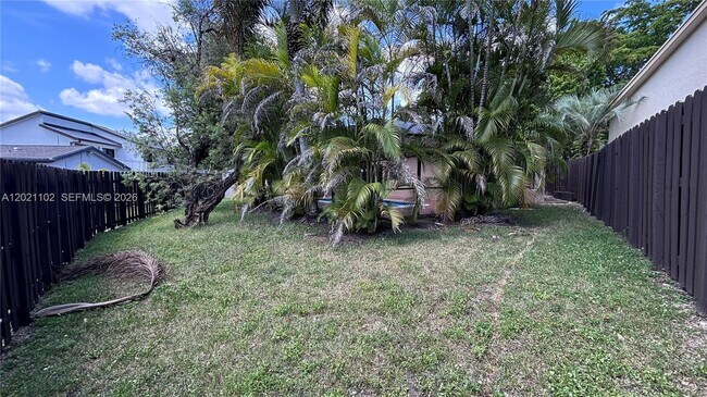 Building Photo - 13520 SW 108th St Cir N