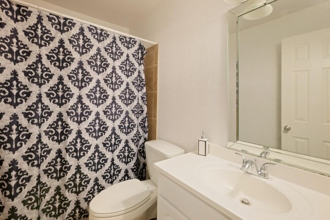 Building Photo - 2507 Hidden Cove Ct