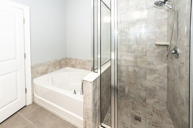 Building Photo - 3437 Fairwater Pl