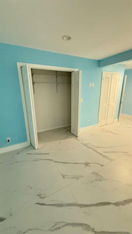 Building Photo - 3400 Spalding Dr