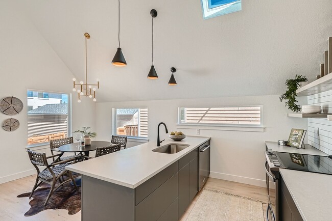 Building Photo - New FULLY SOLAR POWERED Home for Lease | 4...