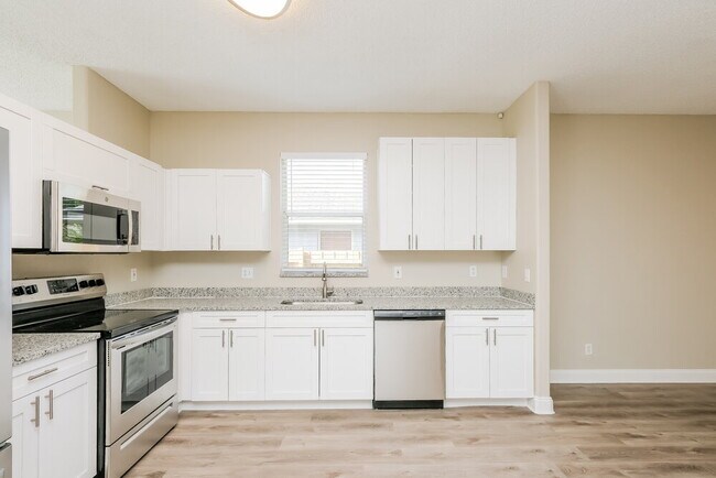 Building Photo - 5213 Watson Rd