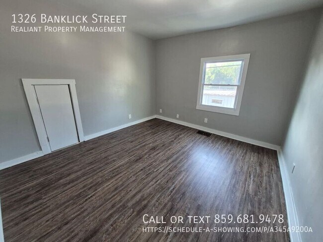 Building Photo - 1326 Banklick St