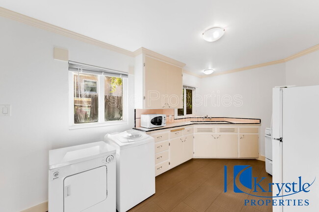 Building Photo - 155 W I St