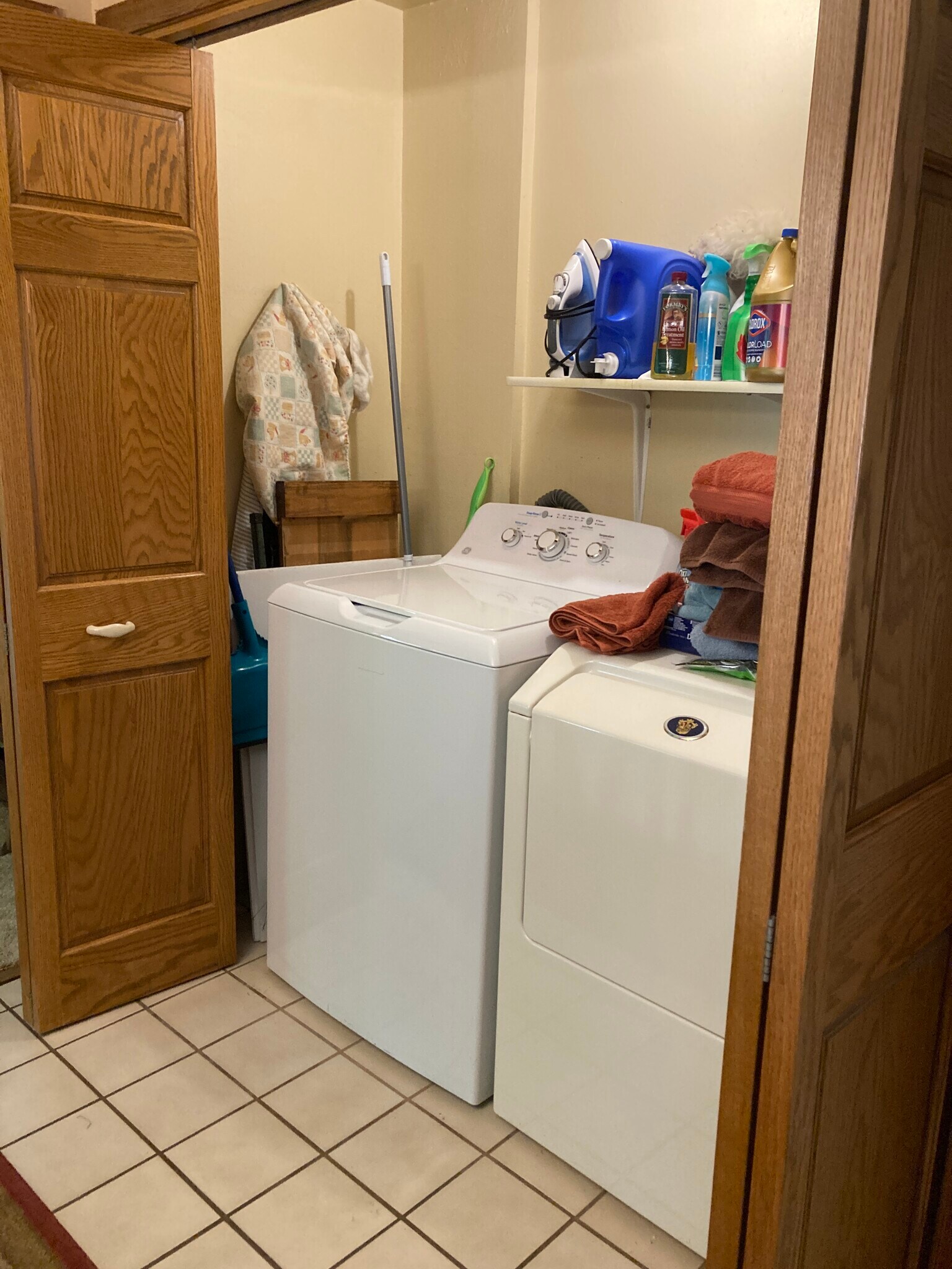 Building Photo - 3710 N Overland Rd