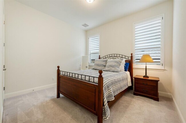 Building Photo - 713 Santa Catalina Wy