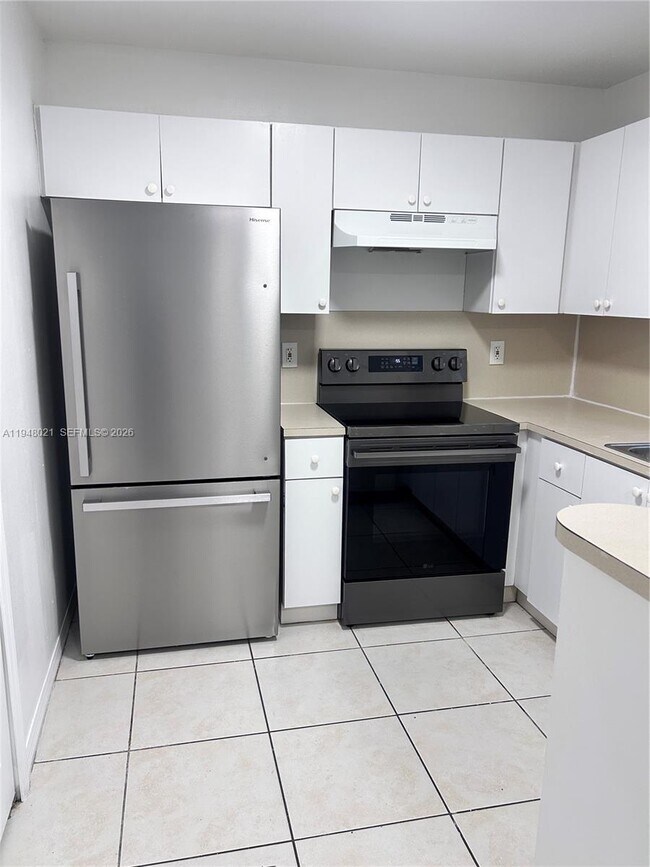 Building Photo - 1270 SE 31st Ct