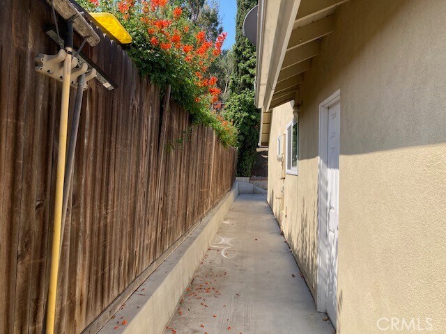 Building Photo - 25042 Armagosa Dr