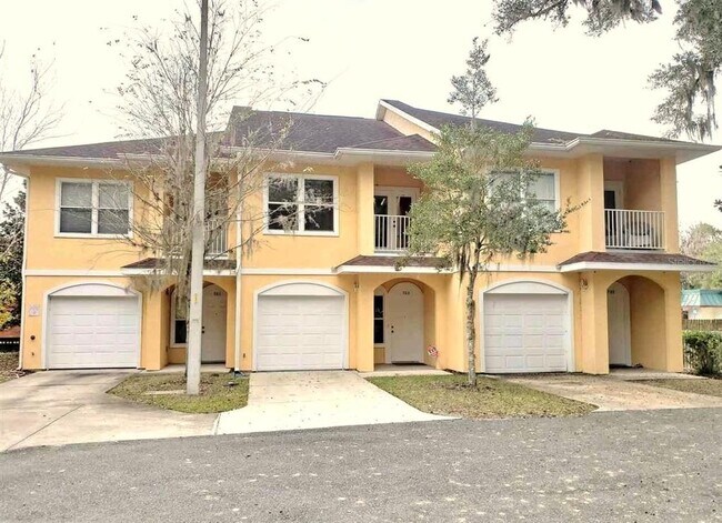 Building Photo - 522 NW 39th Rd