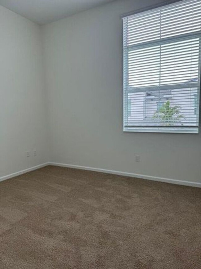 Building Photo - 16452 Millenium Ct