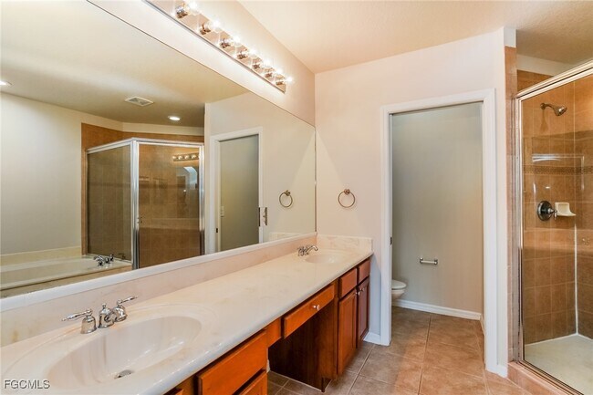 Building Photo - 17570 Cherry Ridge Ln