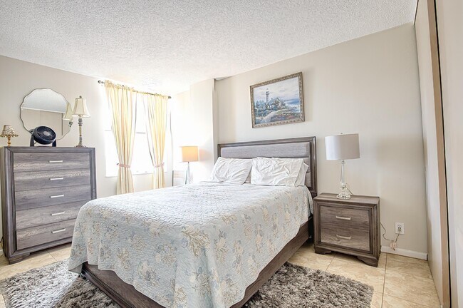 Building Photo - 111 Briny Ave