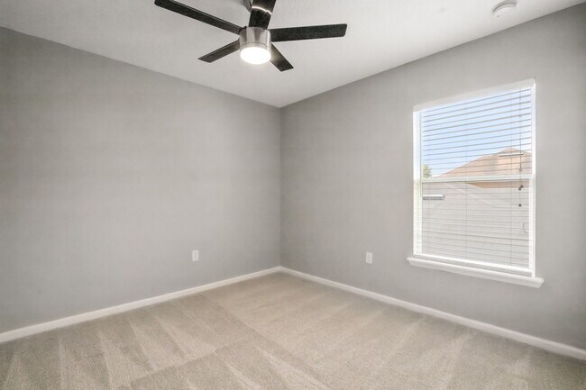 Building Photo - 12677 Pine Marsh Way