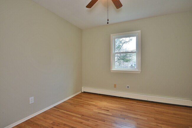 Building Photo - 276 5th Ave