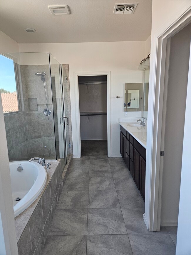 Building Photo - 20466 W Legend Trail