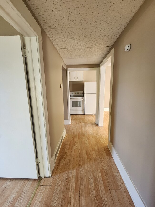 Building Photo - 4442 Knox St