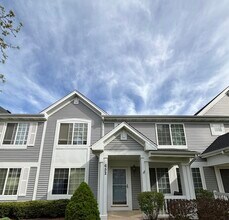 Building Photo - 652 Lincoln Station Dr