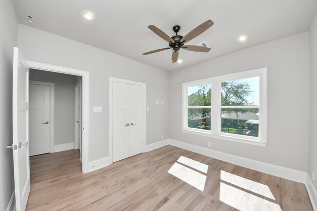 Building Photo - 6322 Milwee St