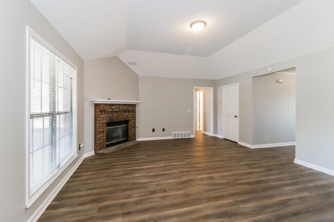 Building Photo - 7589 Shelby Woods Cove
