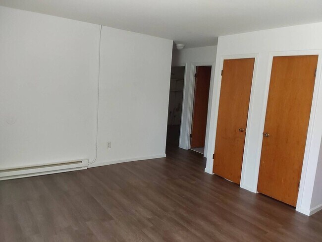 Building Photo - 6110 Scotch Blue Dr