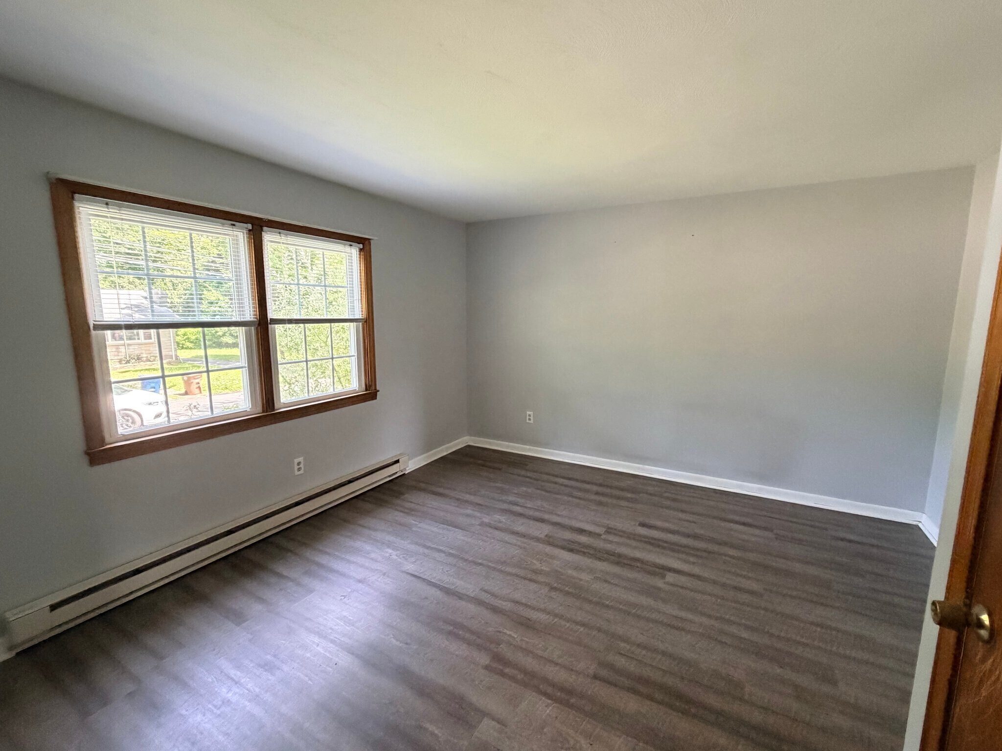 Building Photo - 37 S Grove St
