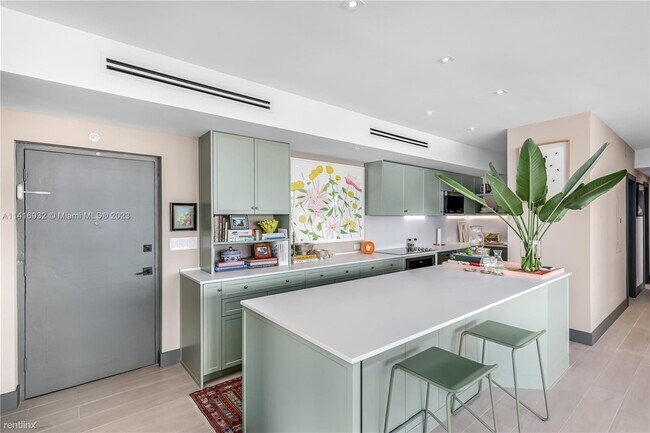 Building Photo - 2 br, 2 bath Condo - 20 Island Ave Apt 718