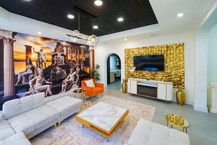 Building Photo - 2609 Center Ave