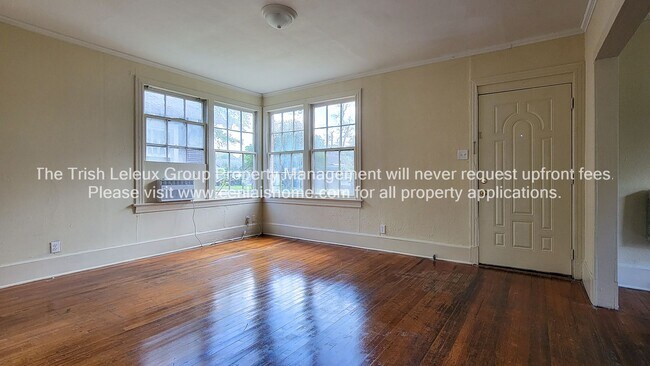 Building Photo - ** Large 1/1 ready now**