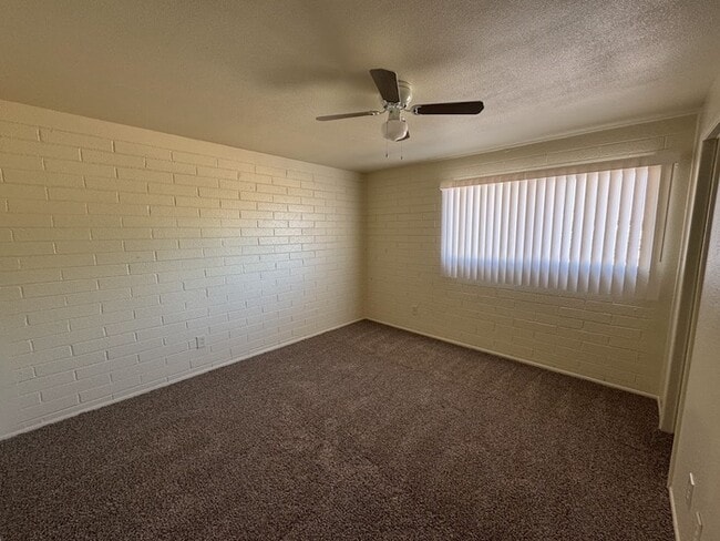 Building Photo - 7129 W Hazelwood St