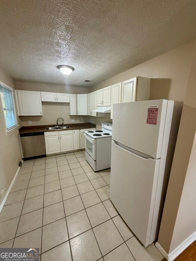Building Photo - 814 Crestwood Terrace