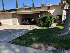 Building Photo - 14235 Canterbury Dr