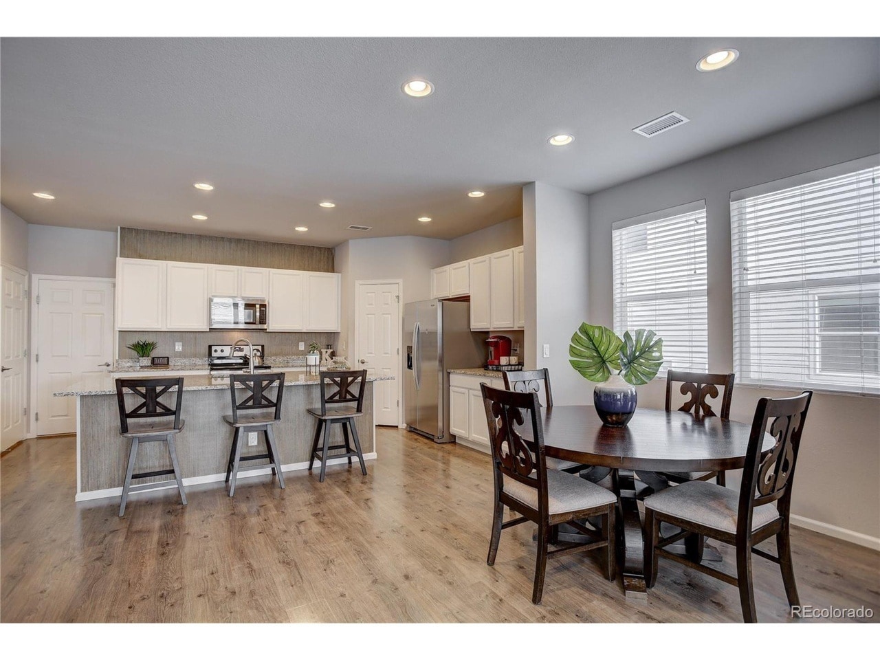 Dining room - 16061 Bolling Dr