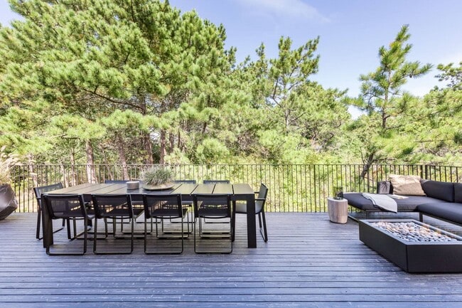 Building Photo - 31 Gilberts Path