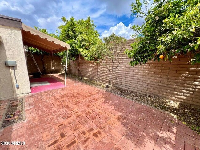 Building Photo - 5433 N 79th Pl