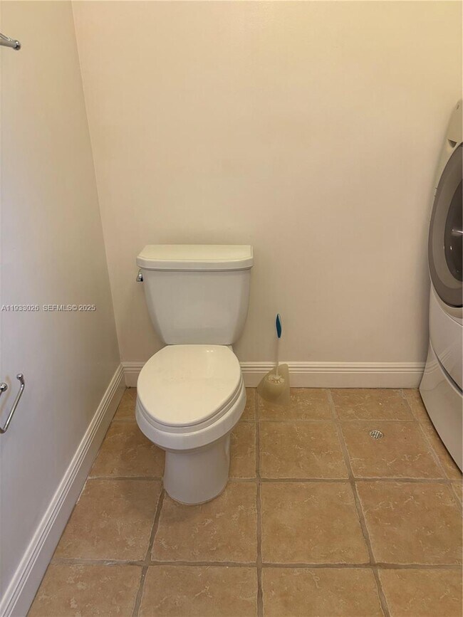 Building Photo - 10520 SW 153rd Ct