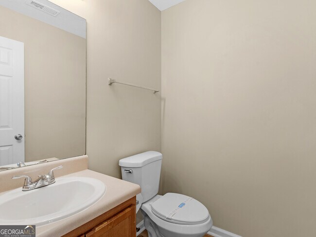 Building Photo - 230 Millstone Dr