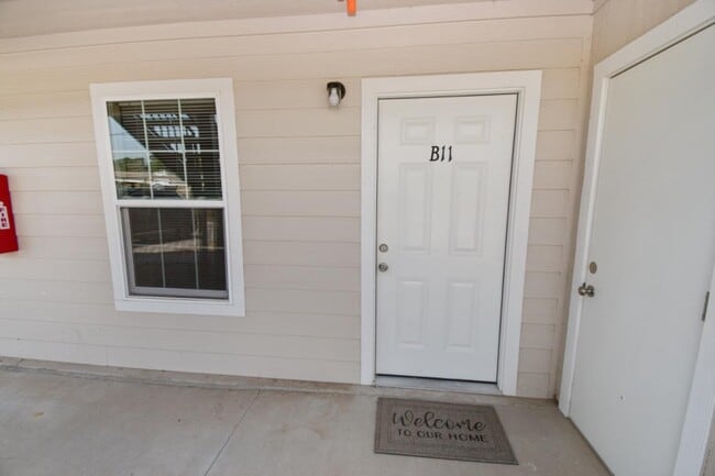 Building Photo - 7905 Gold Star