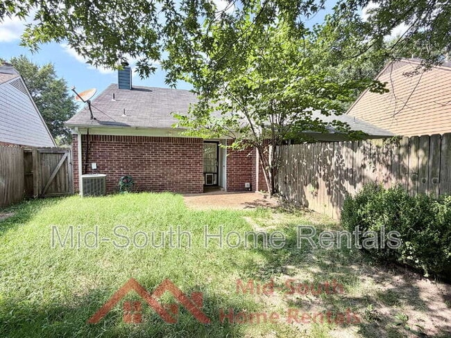 Building Photo - 8339 Honey Dew Cove