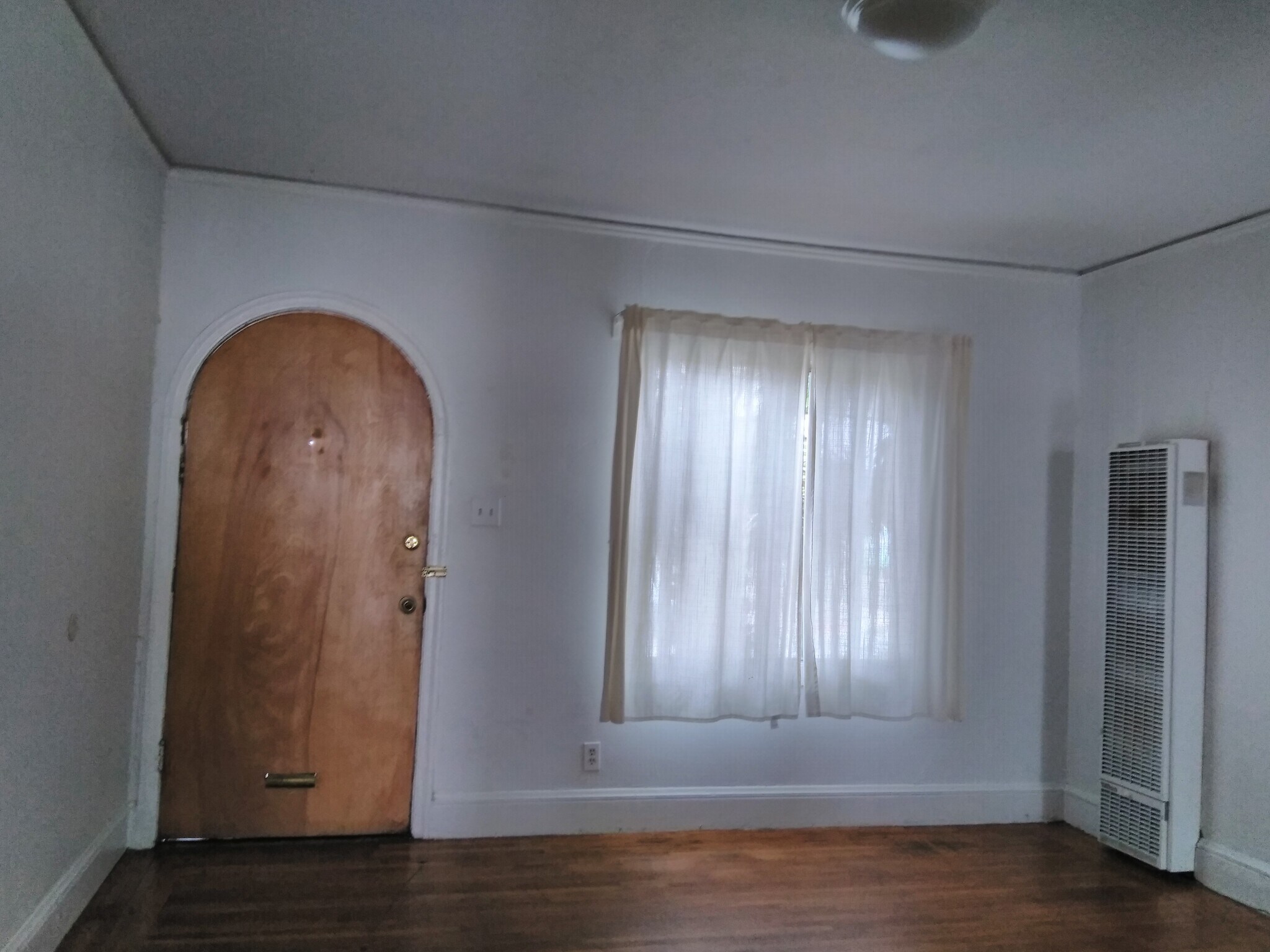 Building Photo - 1256 Haskell St