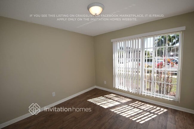 Building Photo - 4635 Sanibel Way
