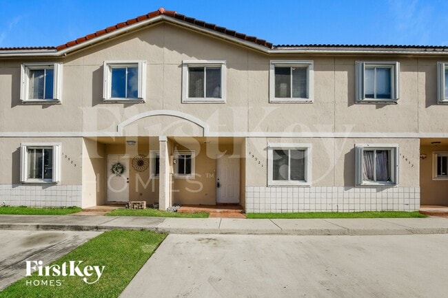 Building Photo - 13921 SW 173rd Terrace