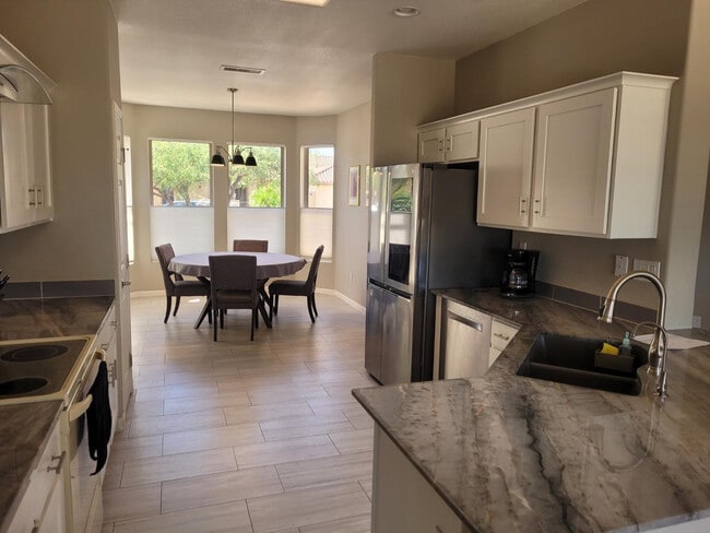 Building Photo - 16248 W Tuscany Way