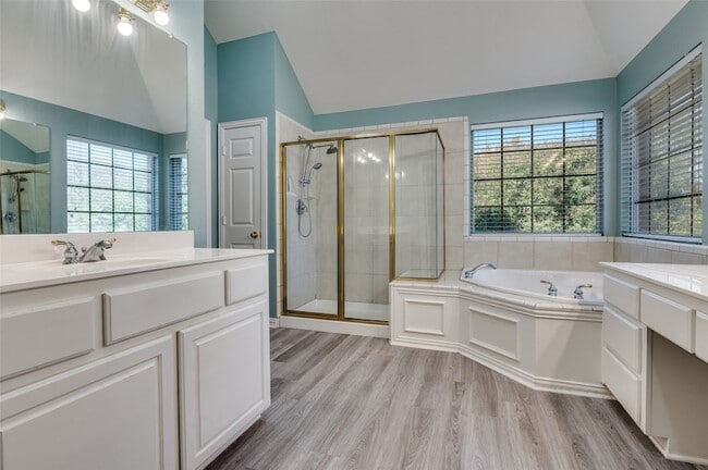 Building Photo - 602 Signet Ct