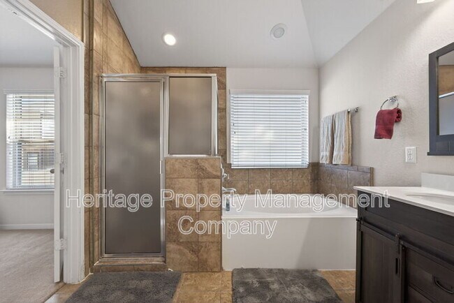 Building Photo - 147 Brook View