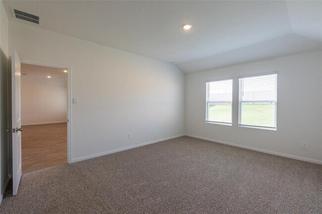 Building Photo - 224 Las Lomas Dr