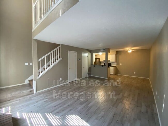 Building Photo - 3200 W Britton Rd